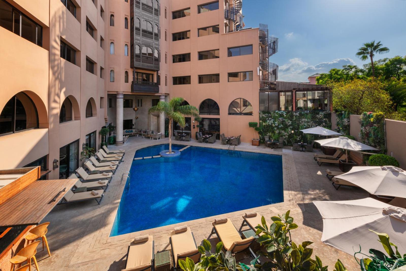 Hivernage Hotel & Spa Marrakesh Exterior foto The swimming pool at the hotel