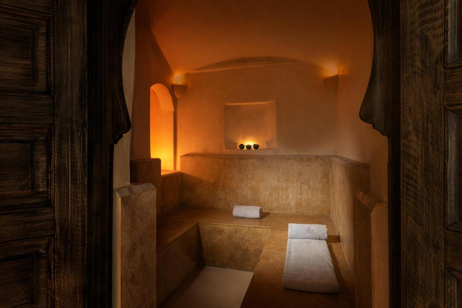 Hivernage Hotel & Spa Marrakesh Exterior foto A hammam in Morocco