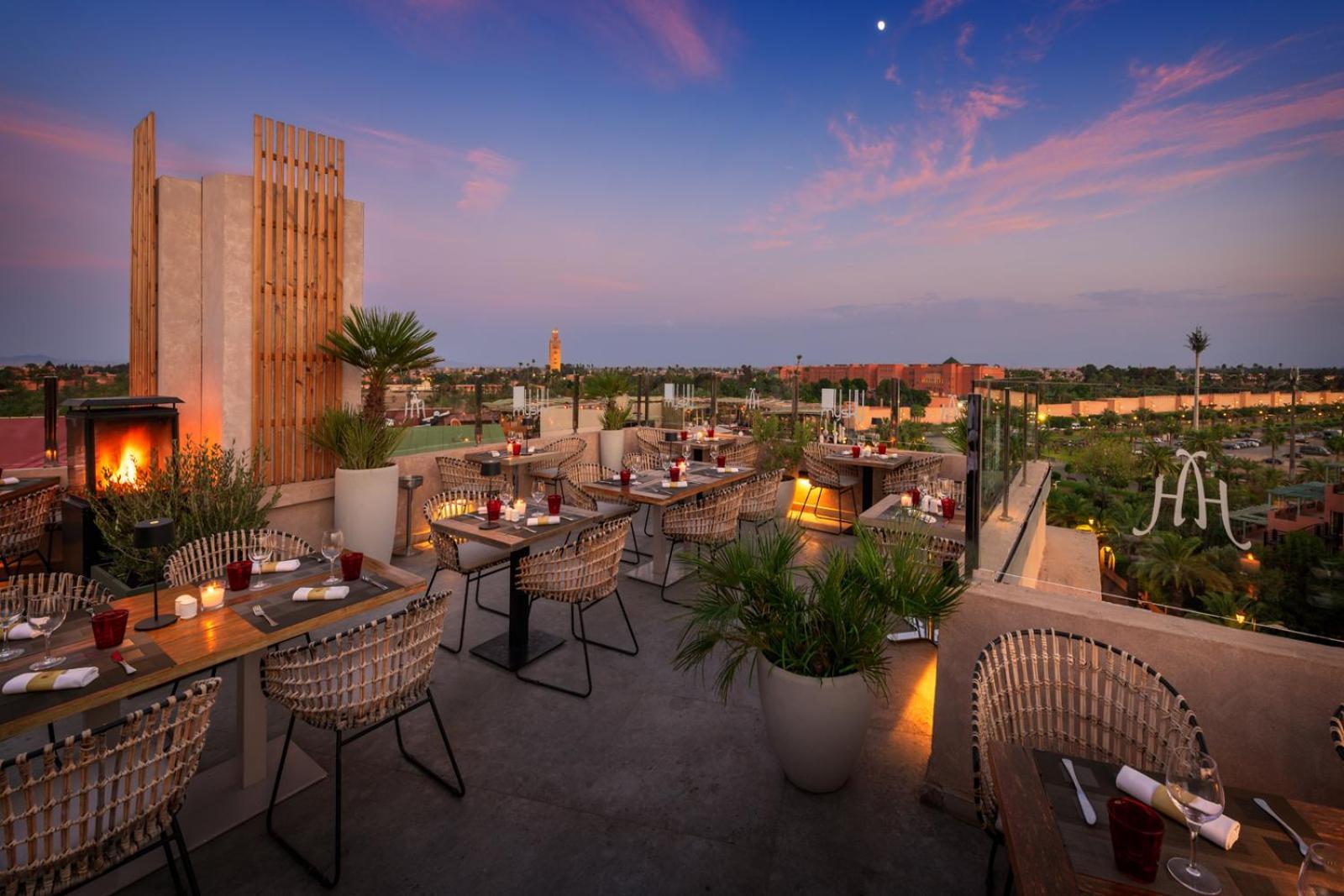 Hivernage Hotel & Spa Marrakesh Exterior foto The view from the rooftop of the hotel